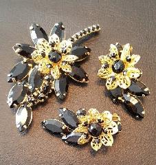 Black (jet) Navettes Earrings Clip