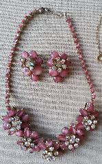 Pink Cabochons Necklace