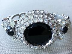 Black (jet) Dentelle Bracelet Clamper