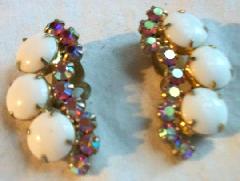 White (chalk Or Milk) Cabochons Earrings Clip
