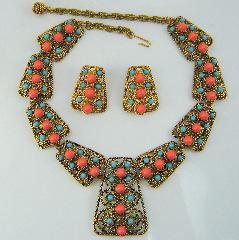 Multiple Colors Cabochons Plastic Necklace