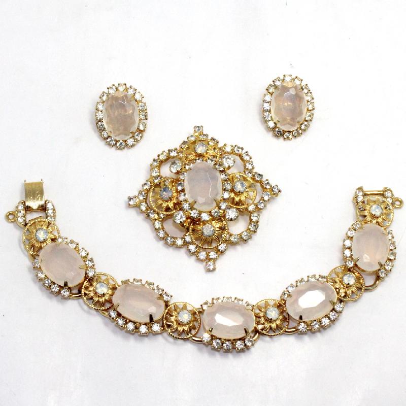 Front view of Clear Oval Brooch
