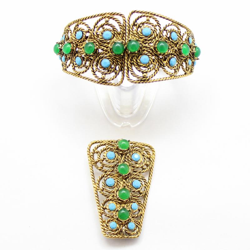 Front view of Multiple Colors Cabochons Pin Pendant