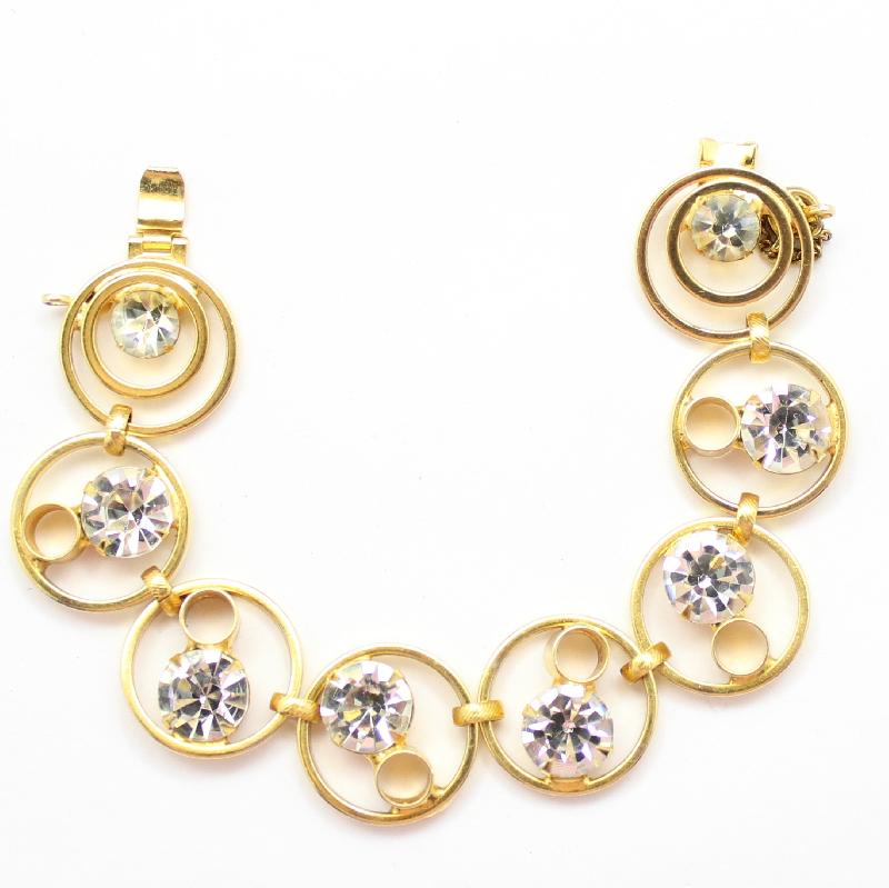 Front view of Clear Chatons Only Bracelet Flat Push In
