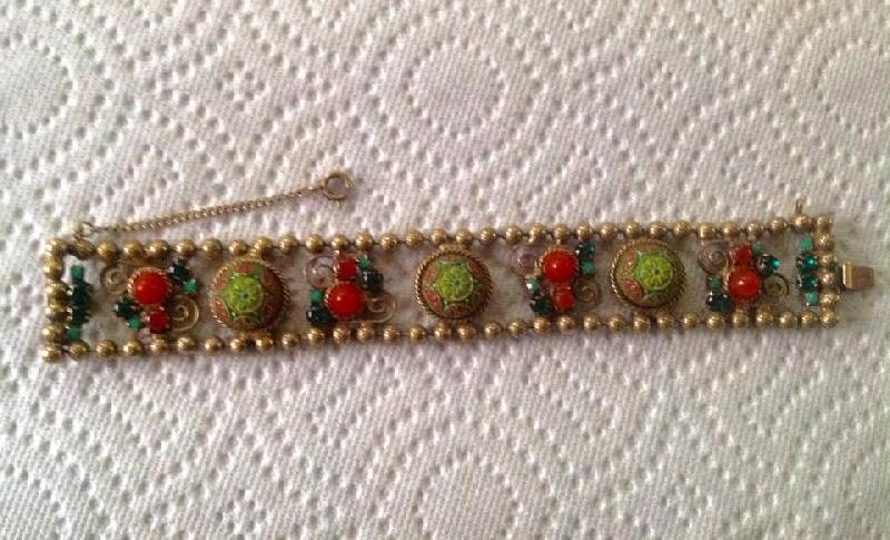 Front view of Multiple Colors Cabochons Painted (hand/Transfer) Bracelet Flat Push In