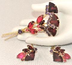 Purple (cardinal) Pie Earrings Clip