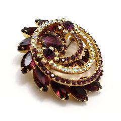 Purple (cardinal) Navettes Givre Brooch