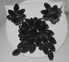 Black (jet) Navettes Earrings Clip