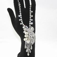 Clear Navettes Pearl Necklace