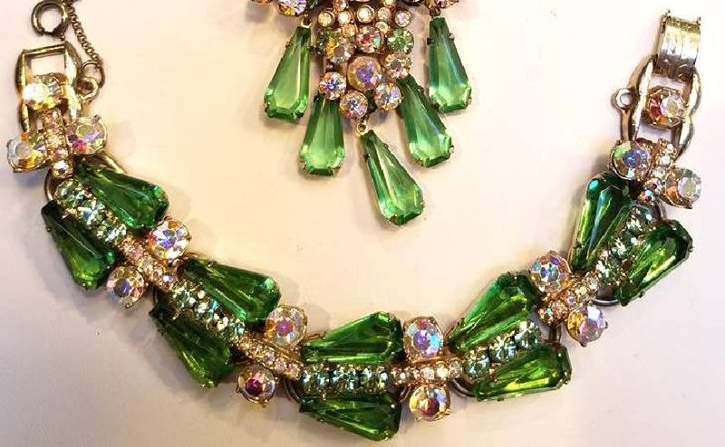Front view of Green Pentagon Bracelet 5 Link