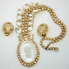Clear Oval Molded/Cut Necklace