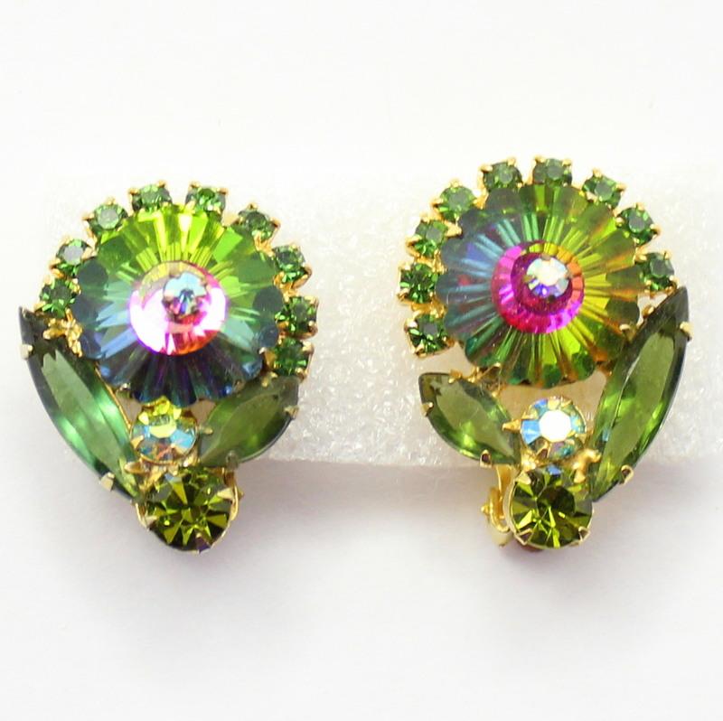 Front view of Green Navettes Rivoli/Margarita Earrings Clip