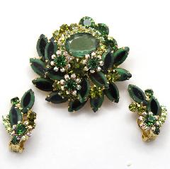 Green Oval Brooch