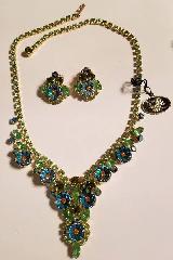 Green Navettes Molded/Cut Necklace