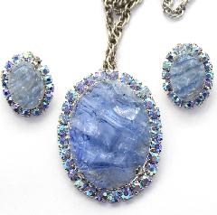 Blue Cabochons Molded/Cut Pin Pendant
