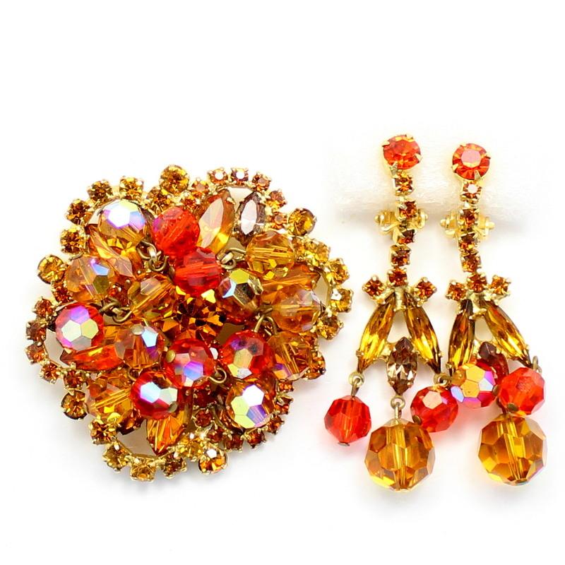 Front view of Orange Navettes Earrings Clip