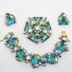 Blue Triangle Bracelet 5 Link