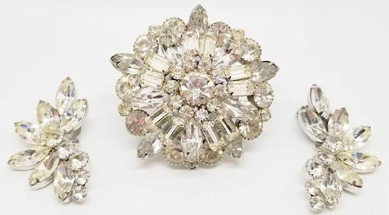 Front view of Clear Baguettes Brooch