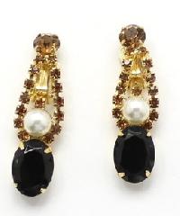 Topaz Oval Pearl Earrings Clip