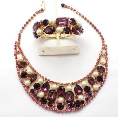 Purple (cardinal) Pear Pearl Bracelet Clamper