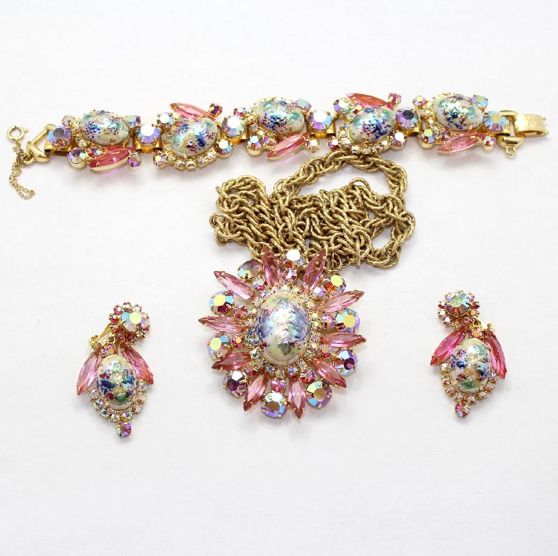 Front view of Pink Cabochons Painted (hand/Transfer) Bracelet 5 Link