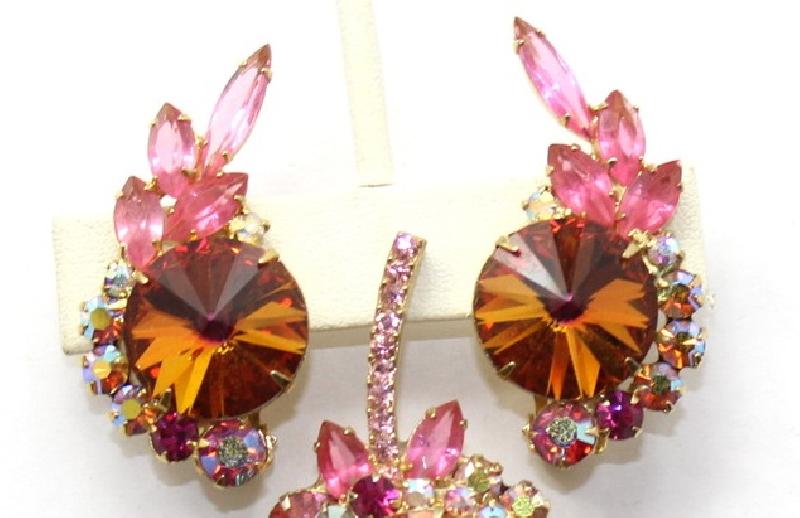 Front view of Pink Navettes Rivoli/Margarita Earrings Clip