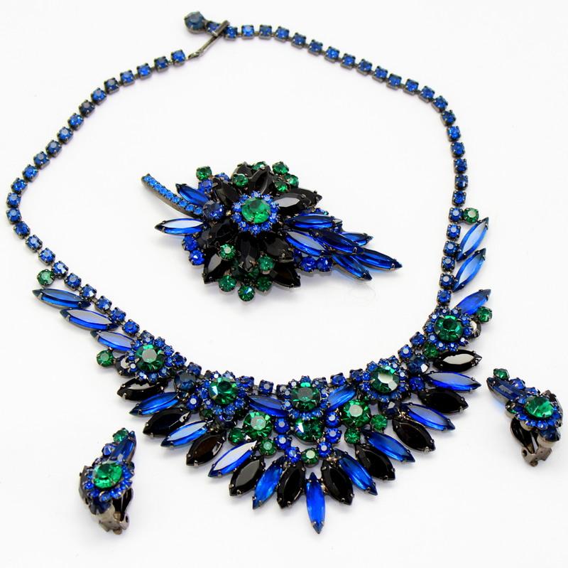 Front view of Blue Navettes Earrings Clip