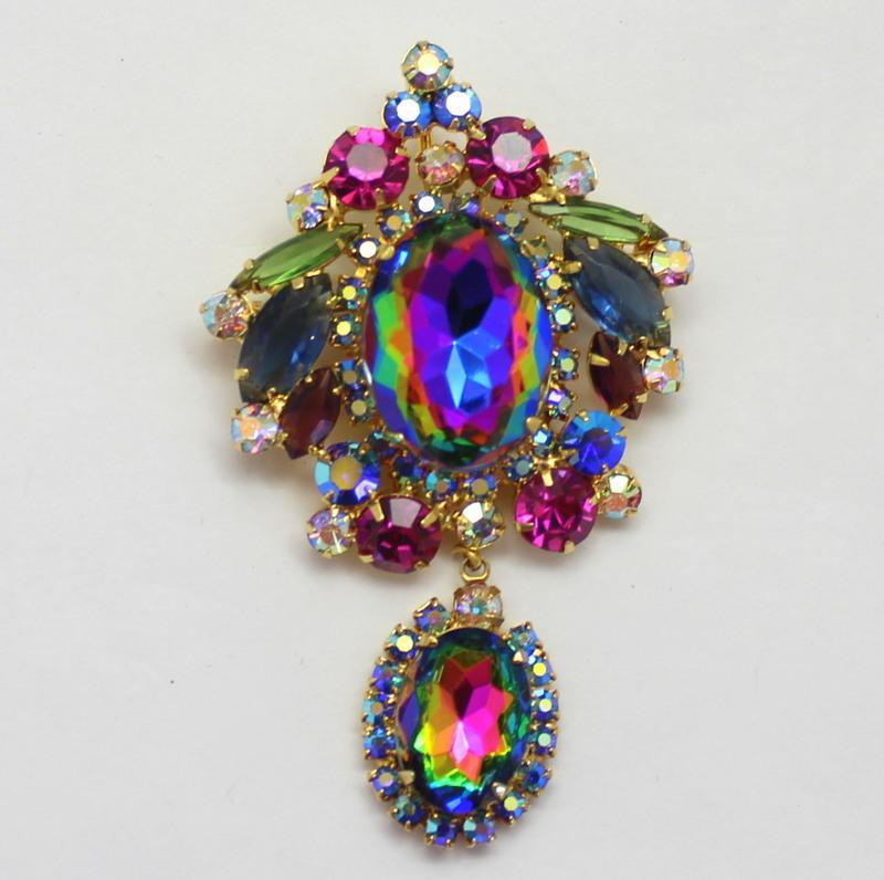 Front view of Purple (cardinal) Oval Multi-Color/Shaded Pin Pendant