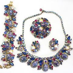 Blue Cabochons Multi-Color/Shaded Necklace
