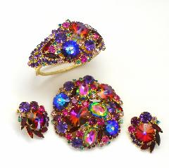 Purple (cardinal) Oval Rivoli/Margarita Brooch