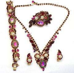 Red Oval Multi-Color/Shaded Necklace