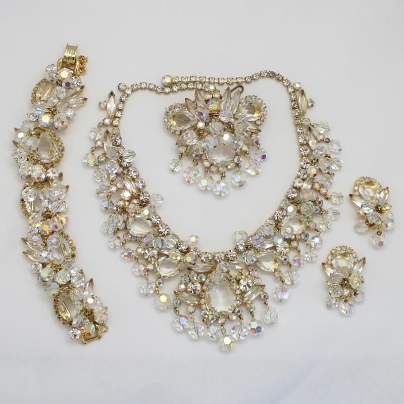 Front view of Clear Pear Pin Pendant