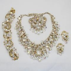 Clear Pear Bracelet 5 Link