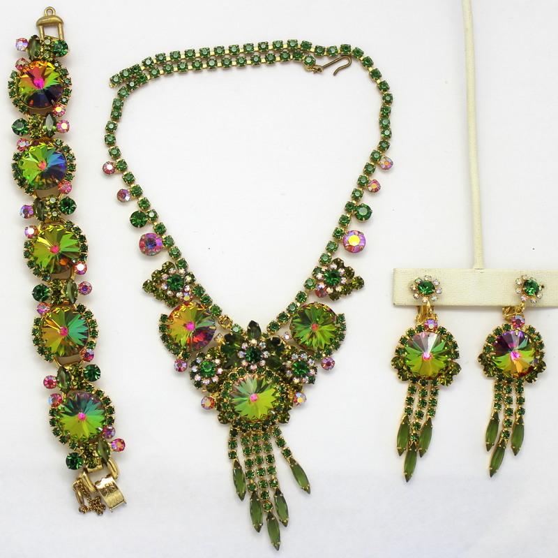 Front view of Green Navettes Rivoli/Margarita Necklace