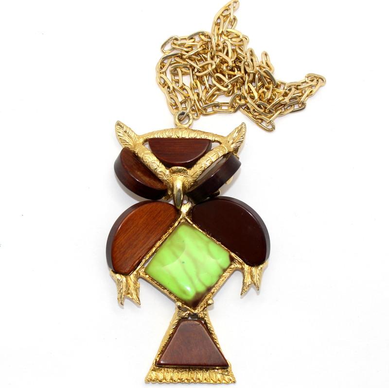 Front view of Green Square Wood Pendant