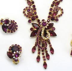 Purple (cardinal) Navettes Givre Necklace