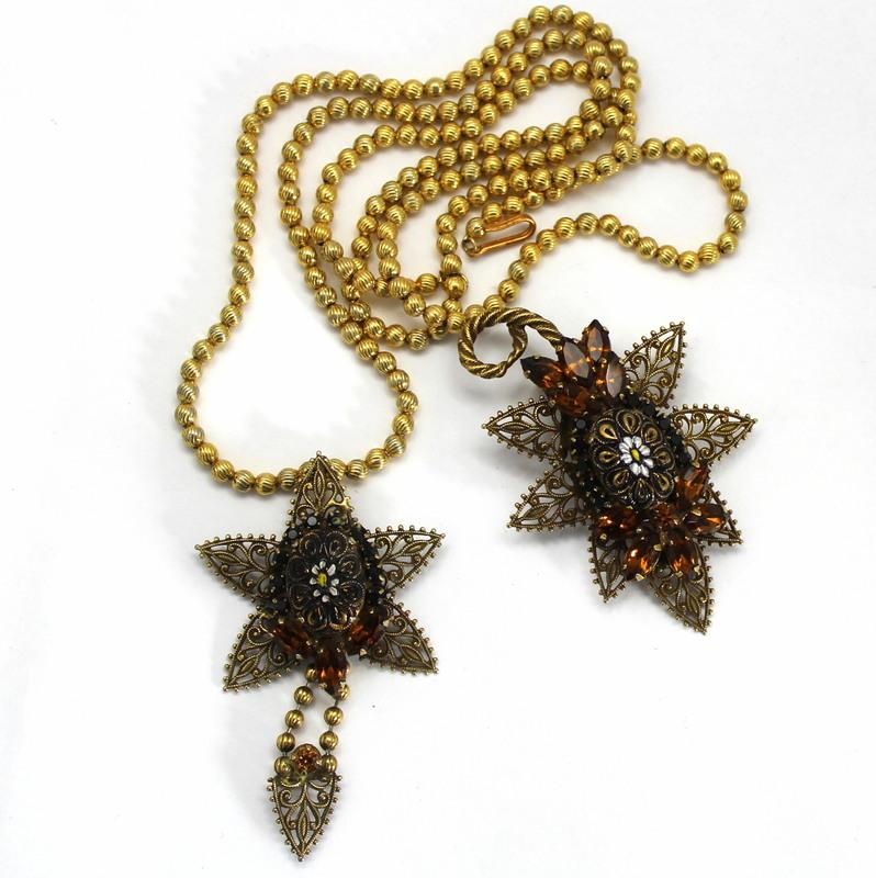 Front view of Topaz Cabochons Painted (hand/Transfer) Pendant