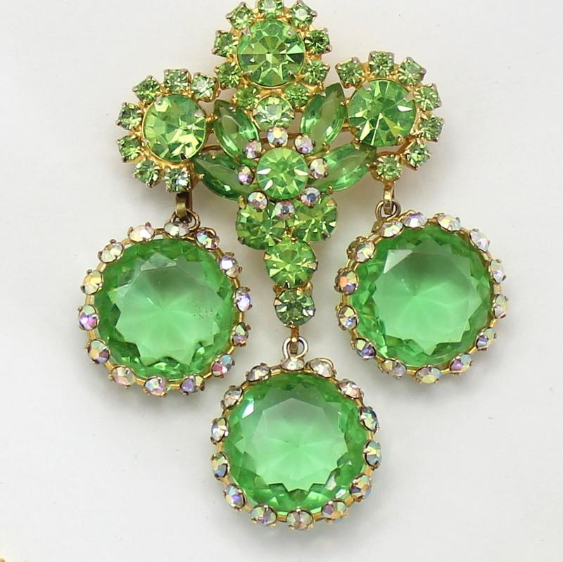 Front view of Green Framed Disks Pin Pendant