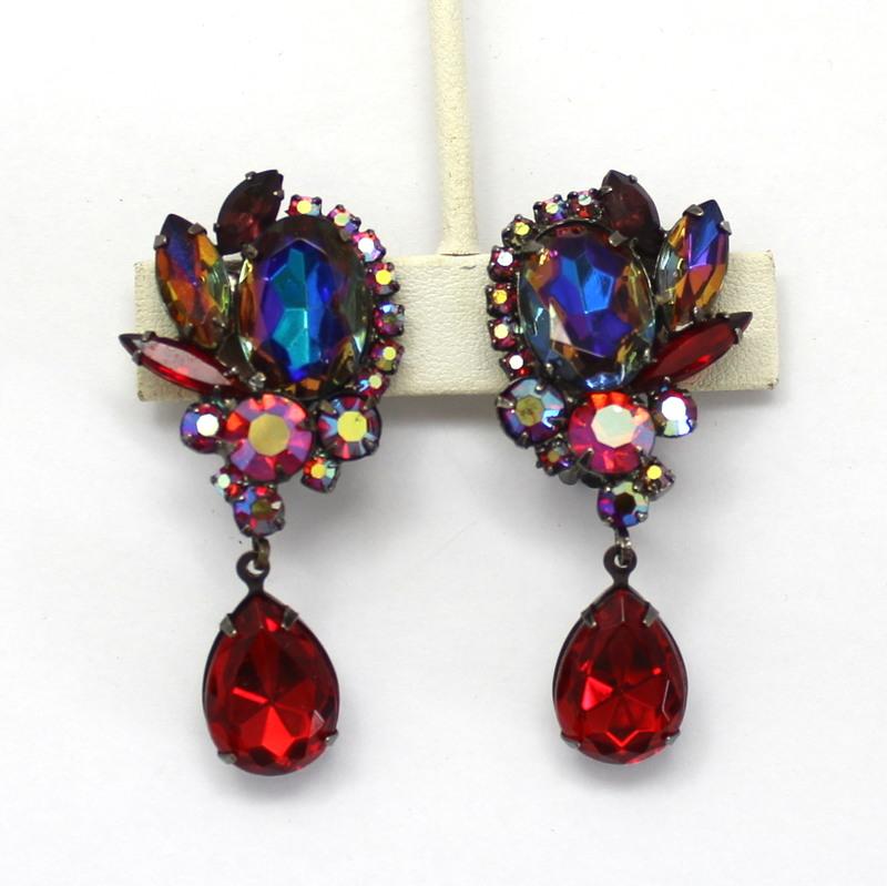 Front view of Red Pear Multi-Color/Shaded Earrings Clip