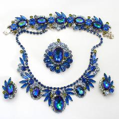 Blue Oval Multi-Color/Shaded Brooch