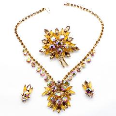Topaz Navettes Necklace