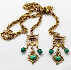 Green Oval Spotted Necklace