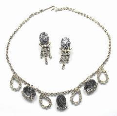 Black (jet) Cabochons Molded/Cut Necklace