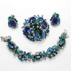 Blue Oval Multi-Color/Shaded Earrings Clip