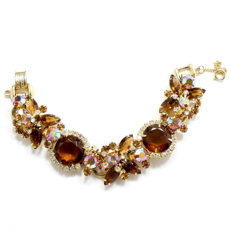 Front view of Topaz Dentelle Bracelet 5 Link