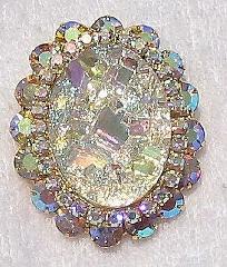AB Oval Molded/Cut Brooch