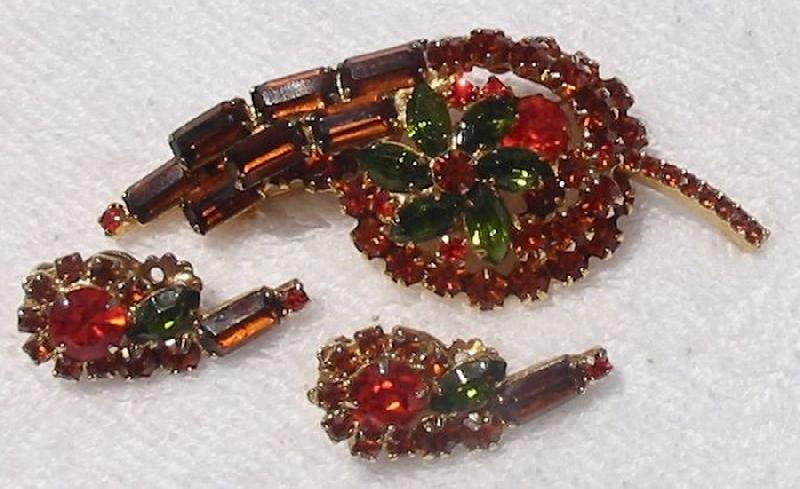 Front view of Fall Baguettes Brooch