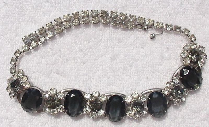 Front view of Gray (black Diamond) Oval Necklace