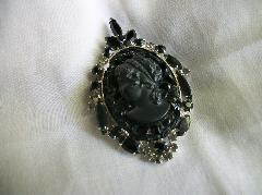 Black (jet) Navettes Molded/Cut Pin Pendant
