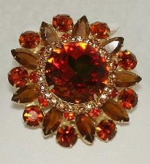 Orange Dentelle Pin Pendant